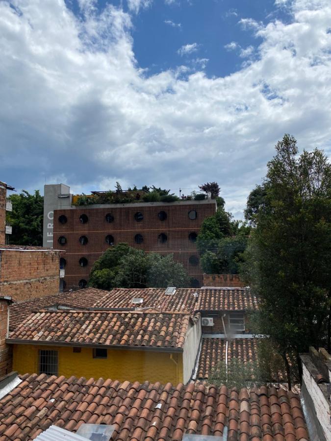 Hostal Casa Estacion Медельїн Екстер'єр фото